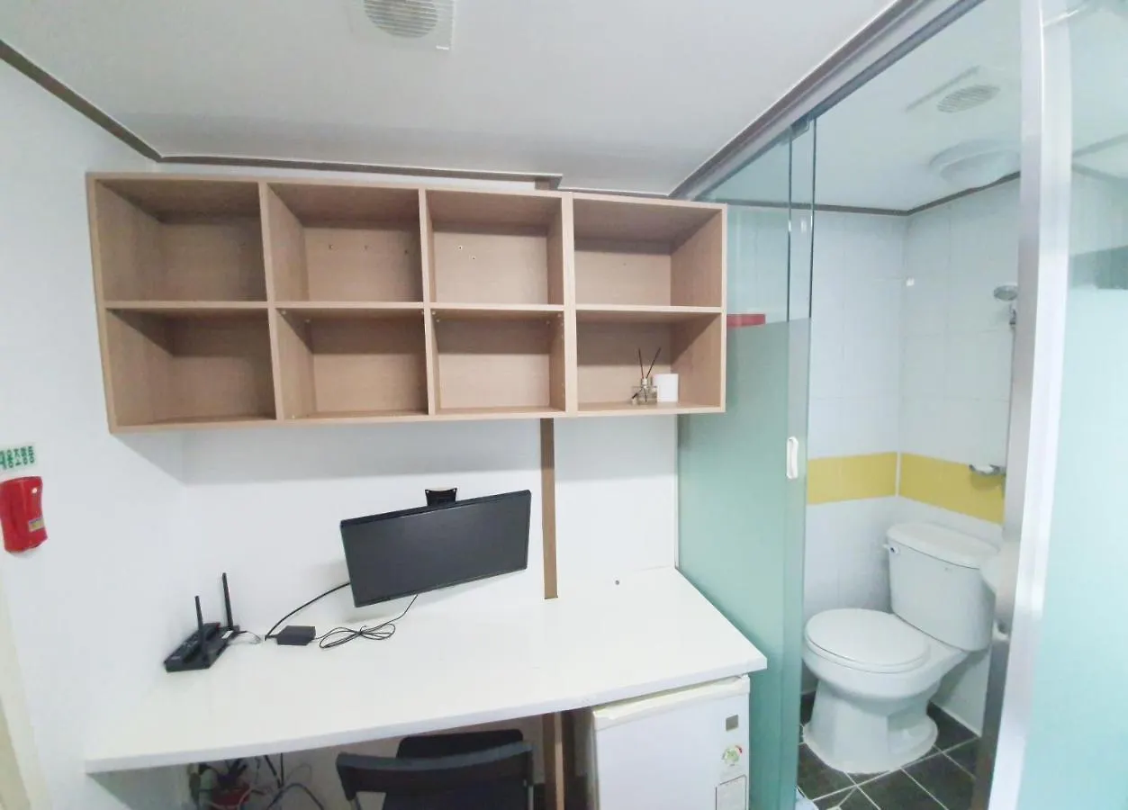 Guest house Apgujeong Home Seoul South Korea