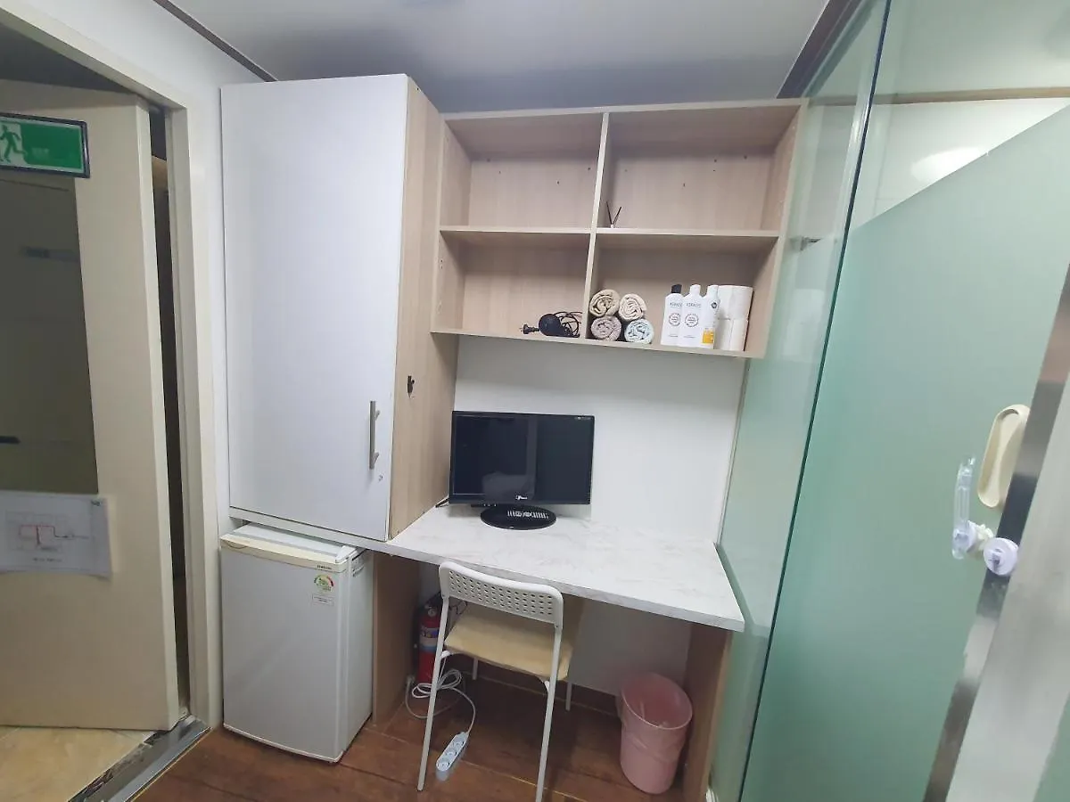 Apgujeong Home Seoul Guest house