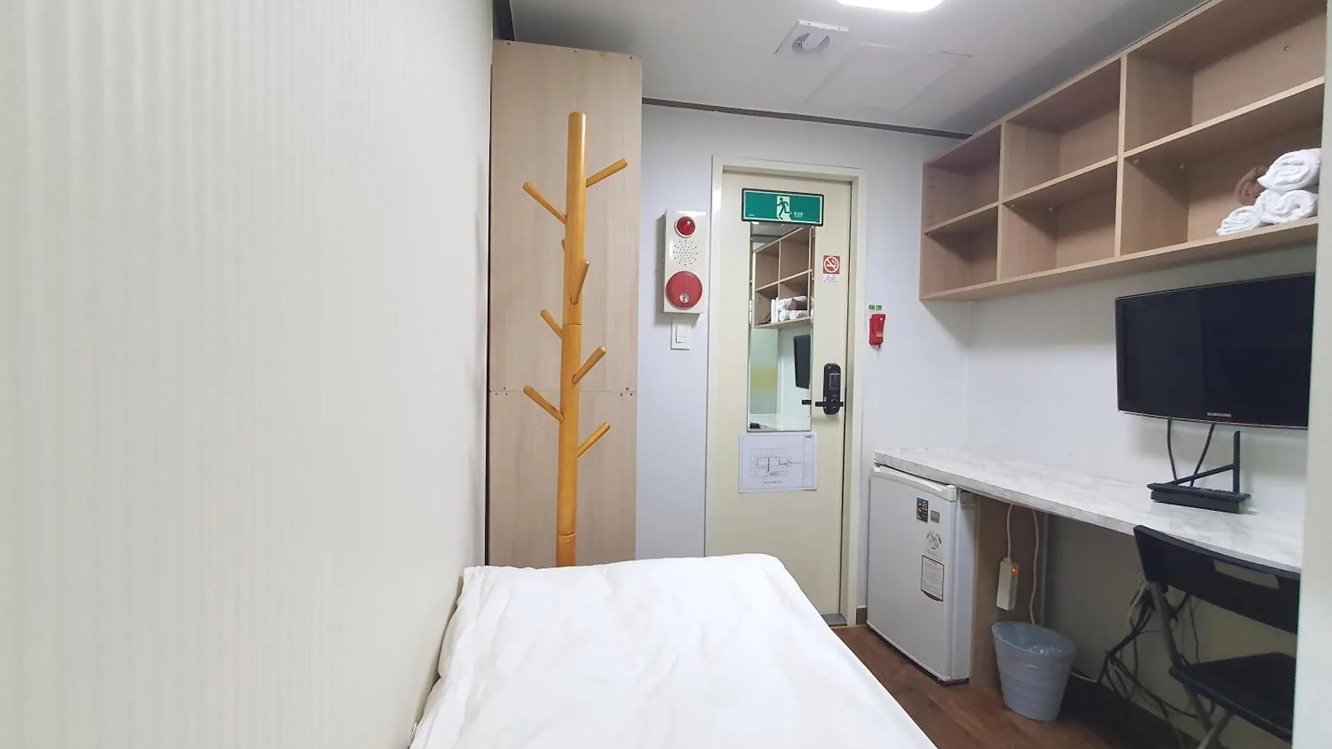 Apgujeong Home Seoul 0*,