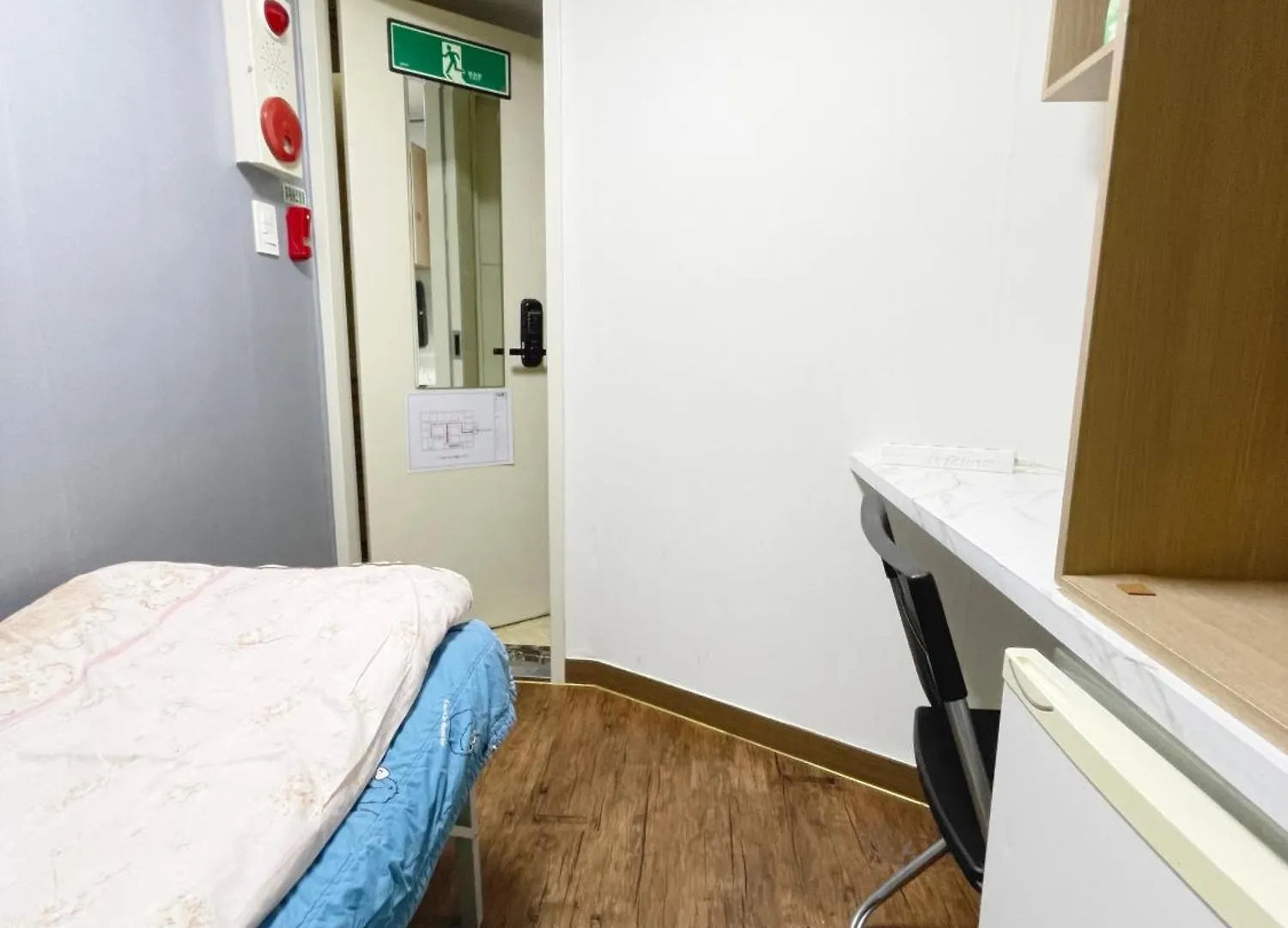 Apgujeong Home Seoul
