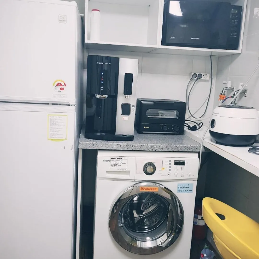 Apgujeong Home Seoul
